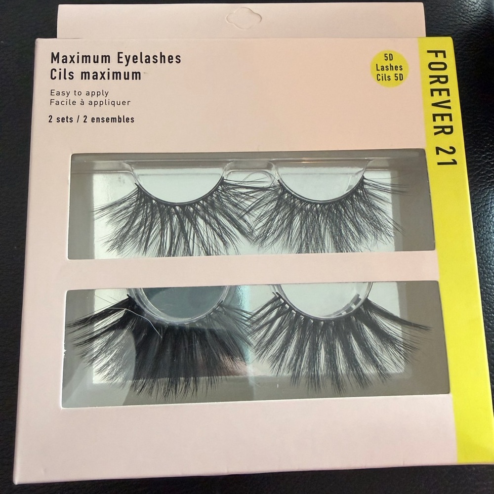 Forever 21 Black Maximum Eyelashes - 2 Sets